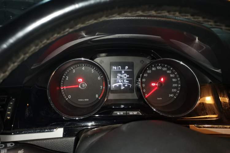 Used Volkswagen Bora 2013 1.6L Automatic Comfort Model Instrument Cluster