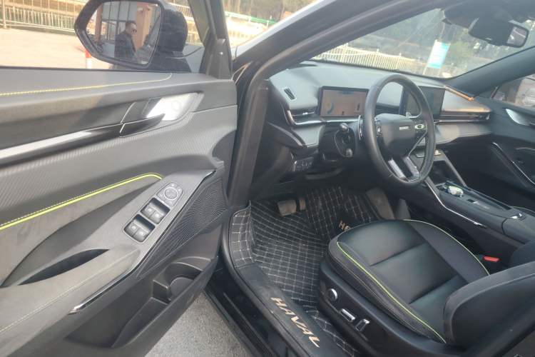 Used Haval H6S 2022 2.0T All-Wheel-Drive Trendy Sports Edition
