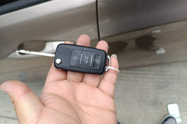 Used Hyundai Verna (older generation) 2016 1.4L Manual Smart GLS Trim