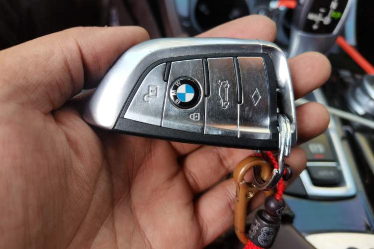 Used BMW 5 Series 2014 525Li Luxury Design Package
