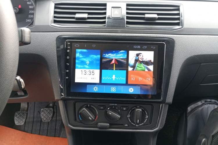 Used Volkswagen Santana 2018 1.5L Manual Fashion Edition
