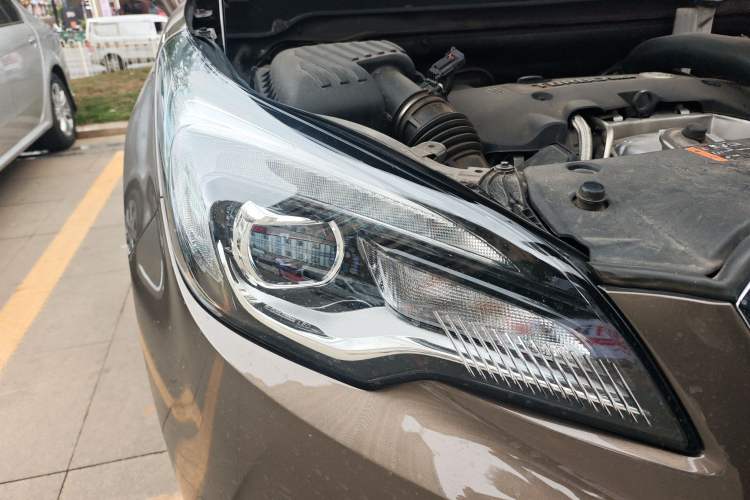 Used Buick Envision 2018 28T Four-Wheel Drive Luxury Model