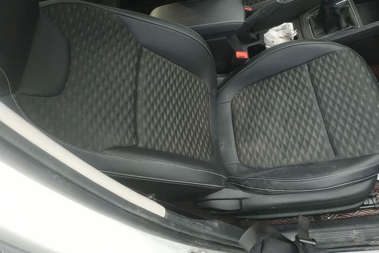 Used Skoda Kamiq 2020 1.5L Manual Comfort Edition Right Front Seat