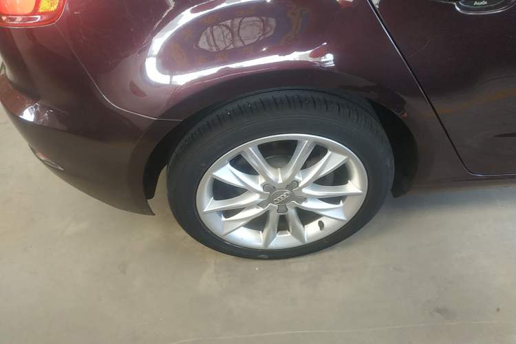 Used Audi A3 2018 30th Anniversary Edition Sportback 35 TFSI Ambition Model Right Rear Wheel Hub