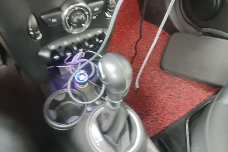 Used MINI 2011 1.6L COOPER Fun
