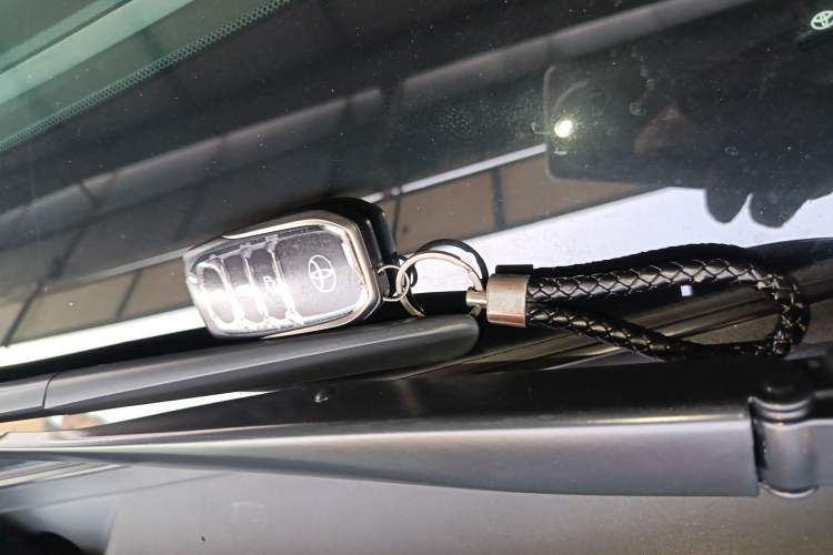 Used Toyota Highlander 2018 2.0T Four-Wheel Drive Prestige Version 7 Seats China VI Standard
