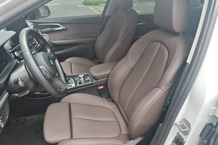 Used BMW 1 Series 2023 120i M Sport Night Edition Left Front Seat