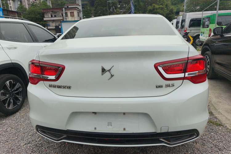 Used DS 5LS 2016 1.6T Style Edition THP160
