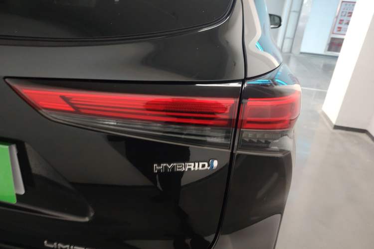 Used Toyota Crown Kluger 2021 2.5L HEV Four-Wheel Drive Flagship Edition Exterior 3