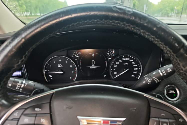 Used Cadillac XT5 2018 25T Luxury Model Instrument Cluster