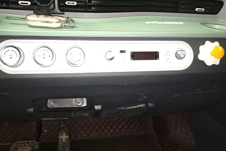 Used Wuling Hongguang MINIEV 2022 Macaron Fashion Edition Lithium-Nickel-Cobalt-Alpha-oxide