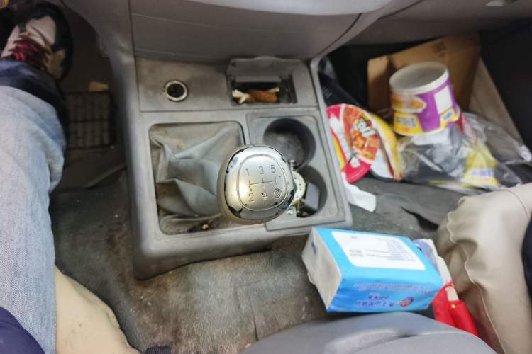 Used Jinbei Hiace 2014 2.0L Fifth-Generation Xiangyun Comfort Type 1 4G20C