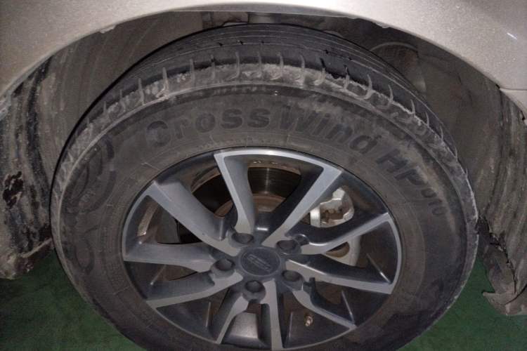 Used Geely Auto Emgrand 2019 Leading Edition 1.5L CVT Luxury Model China V Standard
