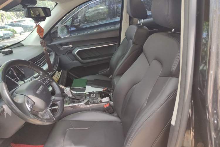 Used Haval H6 2017 Blue Label 1.5T Automatic Two-Wheel Drive ZhiShang Model