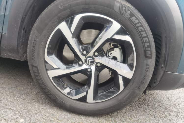 Used Citroen C5 AIRCROSS 2017 380THP Luxury Model Right Front Wheel Hub