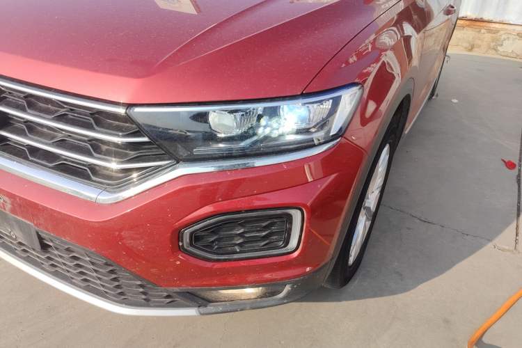 Used Volkswagen T-ROC 2019 230TSI DSG Two-Wheel-Drive Advanced Version China VI Standard
