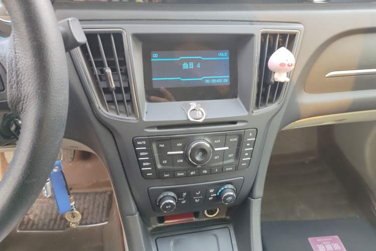 Used BAIC Senova D50 2014 1.5L manual standard version