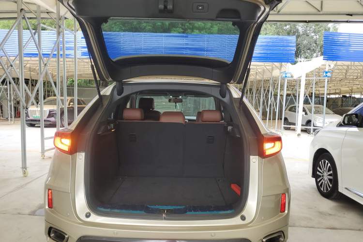 Used Honda UR-V 2017 370TURBO 2WD Prestige Edition China V Trunk