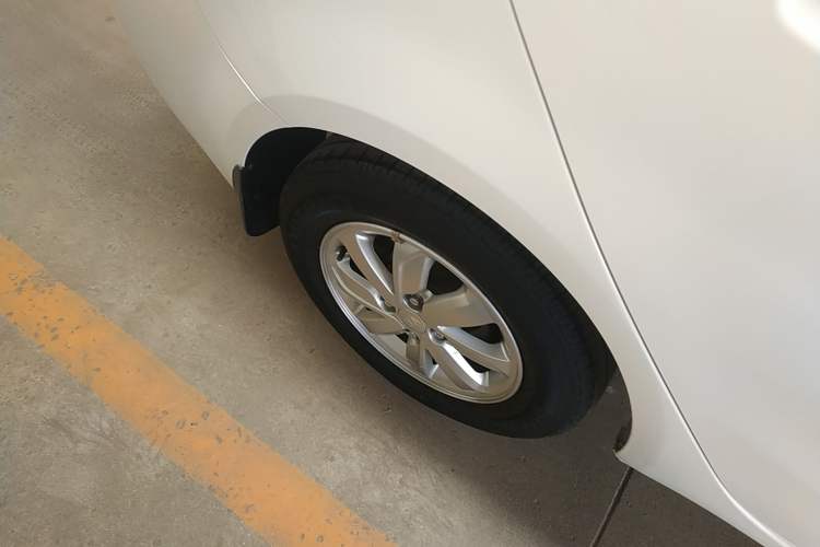 Used Kia K2 2015 Sedan 1.4L MT GLS
