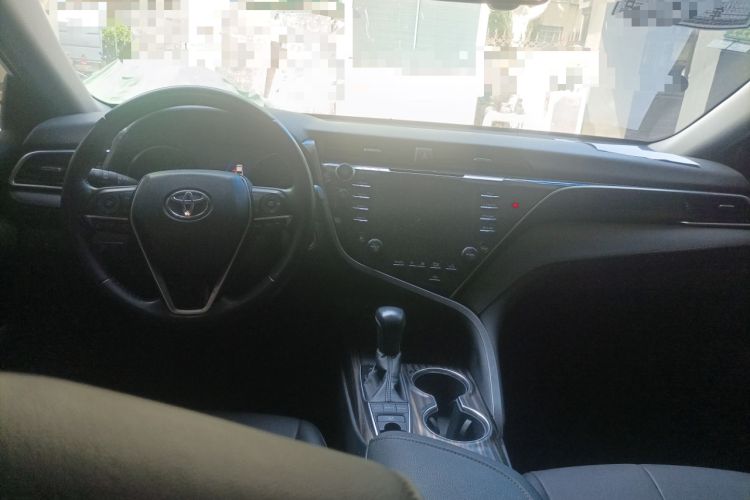 Used Toyota Camry 2018 2.5G Luxury Edition
