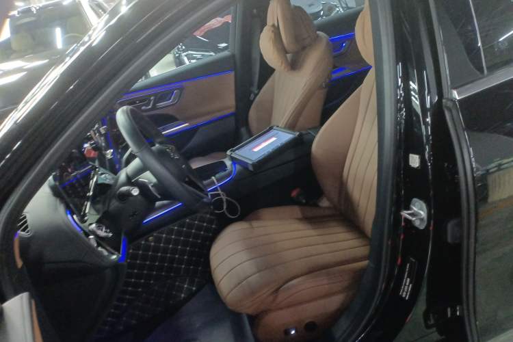 Used Mercedes-Benz E-Class New Energy 2024 E 350 e L Plug-in Hybrid Sedan Left Front Seat