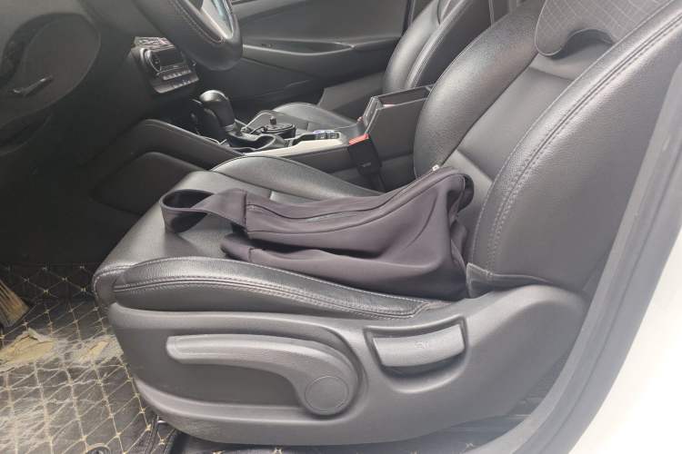 Used Hyundai Tucson 2015 1.6T Dual-Clutch Two-Wheel-Drive Smart Model
