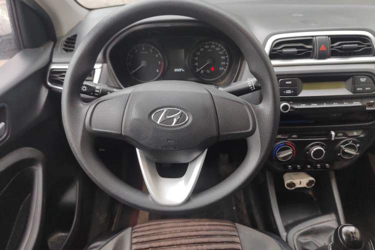 Used Hyundai Verna (older generation) 2017 1.4L Manual Refreshed Version China V Standard