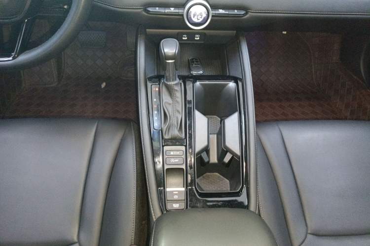 Used Honda Inspire 2023 260TURBO Deluxe Edition Gear Lever