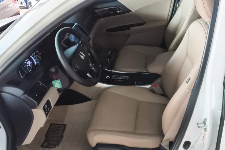 Used Honda Accord 2014 2.0L LX Comfort Edition Left Front Seat