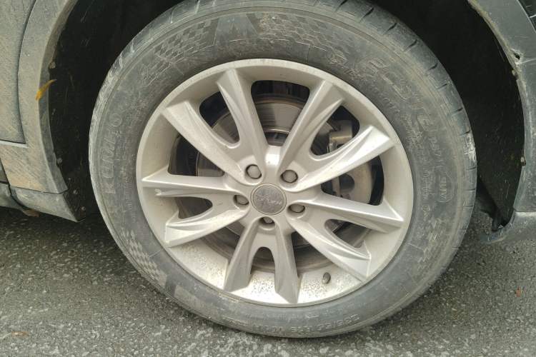 Used Haval H7 2016 Blue-Label H7 2.0T Automatic Luxury Model Right Front Wheel Hub