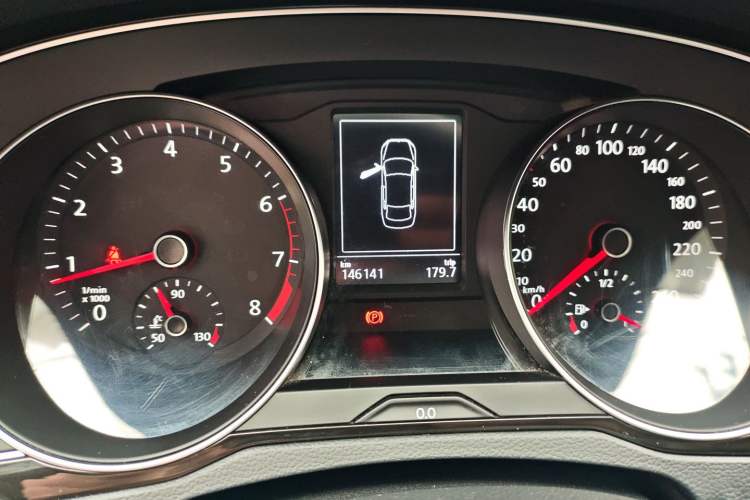 Used Volkswagen Magotan 2018 Facelift 330TSI DSG Luxury Model Instrument Cluster