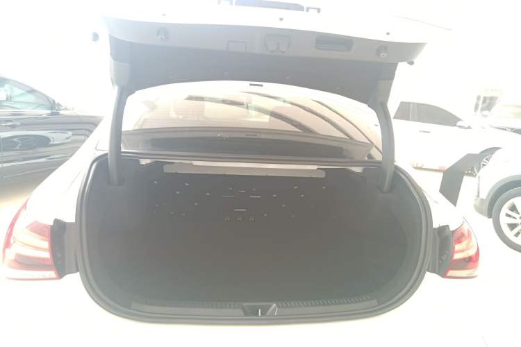 Used Mercedes-Benz A-Class 2022 Second Facelift A 200 L Sport Sedan Fashion Version