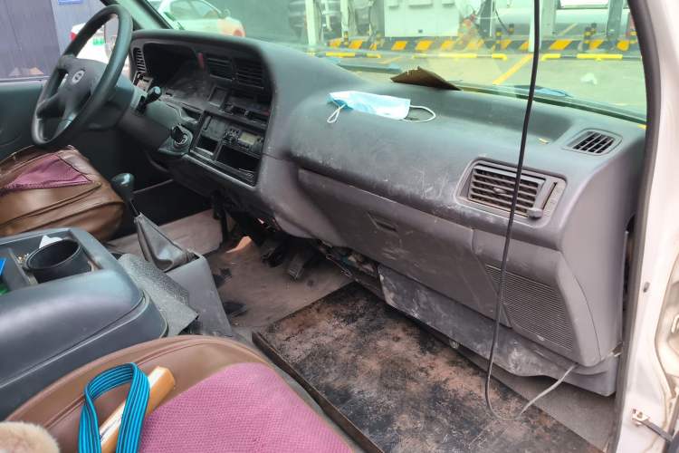 Used Jinbei Hiace  Center Console