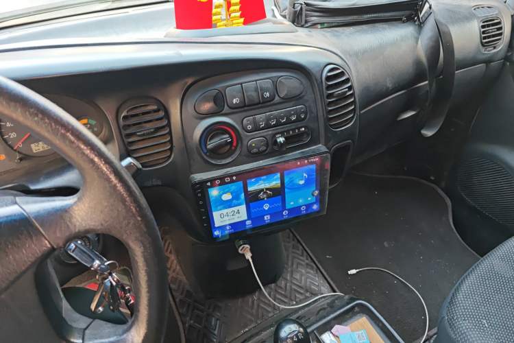 Used JAC Refine 2011 2.0L Shuttle Gasoline Standard Edition HFC4GA3
