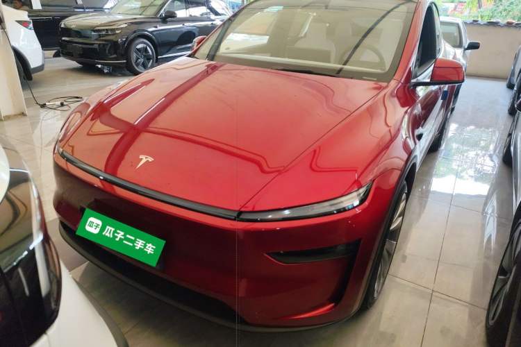 Used Tesla Model Y 2026 Facelifted Long-Range Rear-Drive Model Front