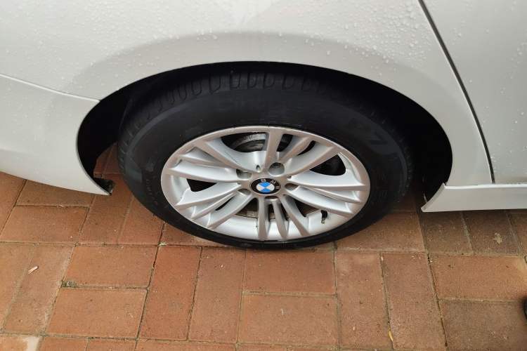 Used BMW 3 Series 2015 320Li Fashion Model
