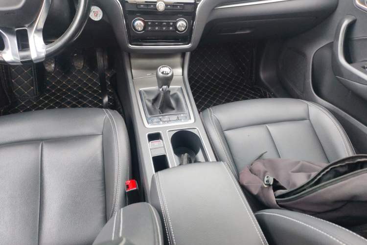 Used Roewe i6 2018 20T Manual Luxury Edition