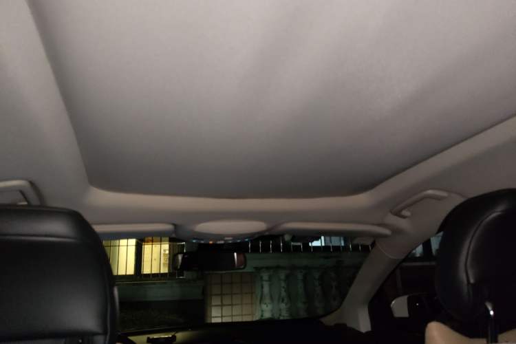 Used Ford Edge 2015 2.0T GTDi Two-Wheel-Drive High-Line Version