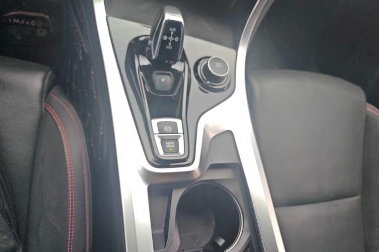 Used Lynk & Co 01 2019 2.0T Four-Wheel Drive Genie Pro Version China VI Standard
