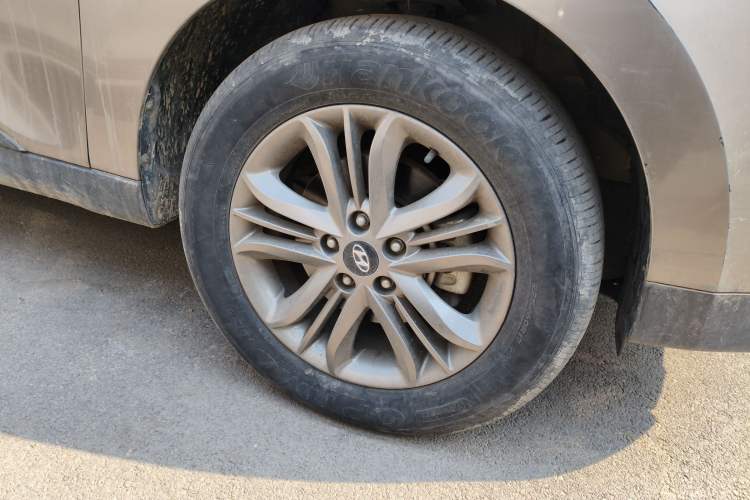 Used Hyundai ix35 2015 2.0L Automatic 2WD Smart Version China V Standard
