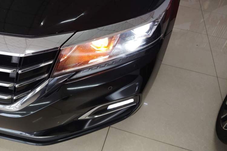 Used Volkswagen Passat 2020 330TSI Elite Edition China VI Left Front Headlight