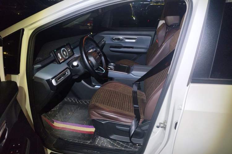 Used AION Y 2023 Younger
