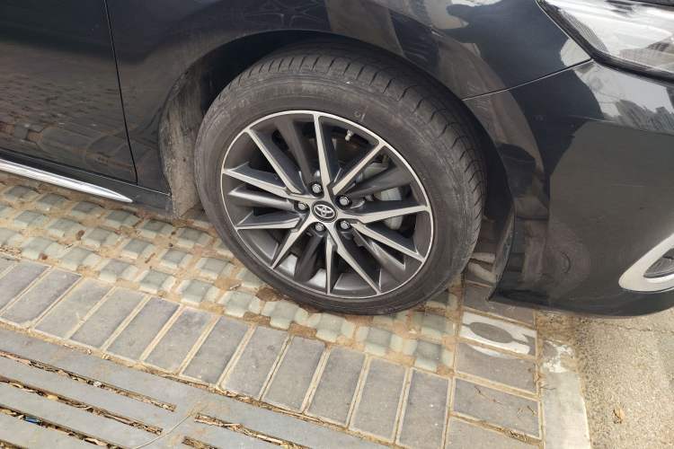 Used Toyota Camry 2023 Dual-Motor 2.5HG Luxury Edition
