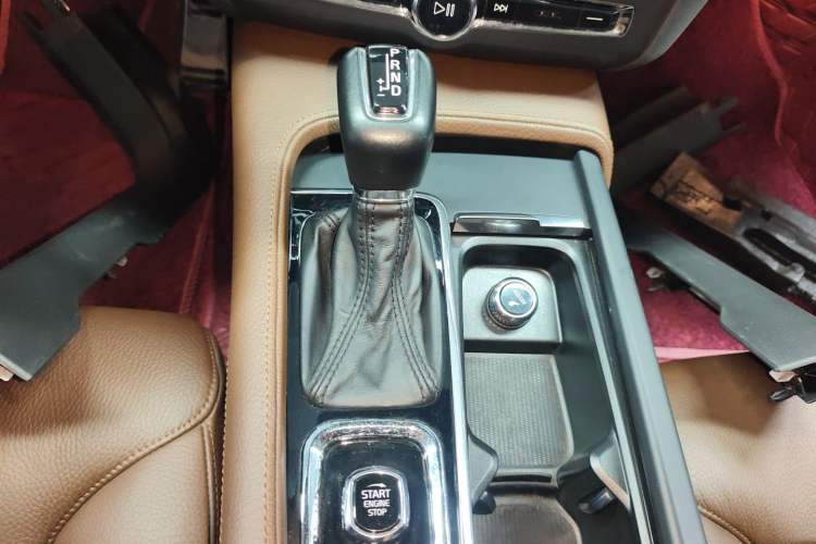 Used Volvo S90 2018 T4 Zhiyi Edition
