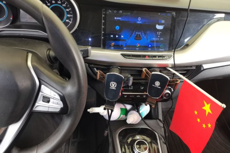 Used CHANGAN Eado New Energy 2022 EV460 Smart Ride-Hailing Edition – Lithium Iron Phosphate Audio And AC Panel