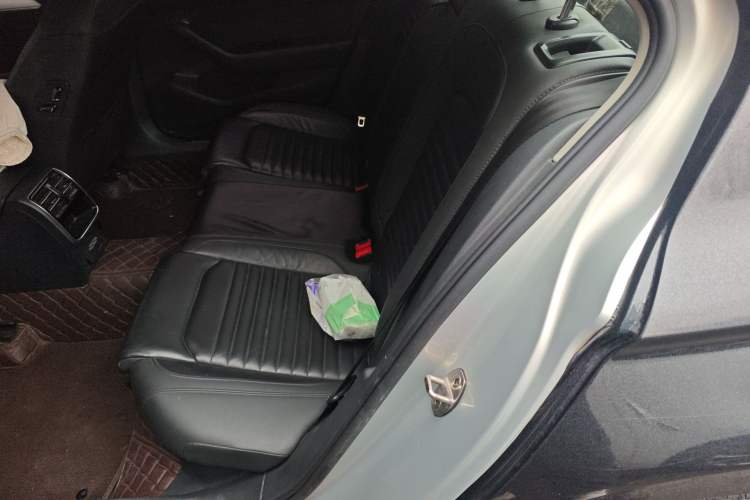 Used Volkswagen Magotan 2019 330TSI DSG Leading Model China VI Standard