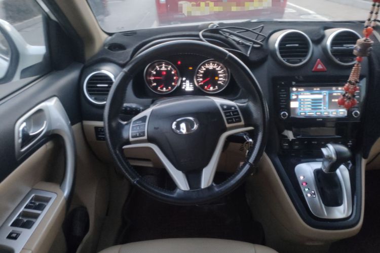 Used Haval H6 2013 Upgraded Model 2.4L Automatic Two-Wheel Drive Elite Version