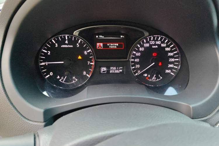 Used Nissan Teana 2016 Revised Version 2.0L XL Comfort Edition Odometer Close Up