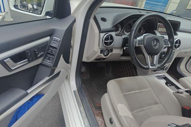 Used Mercedes-Benz GLK-Class 2015 GLK 260 4MATIC Dynamic Edition Ultimate Version