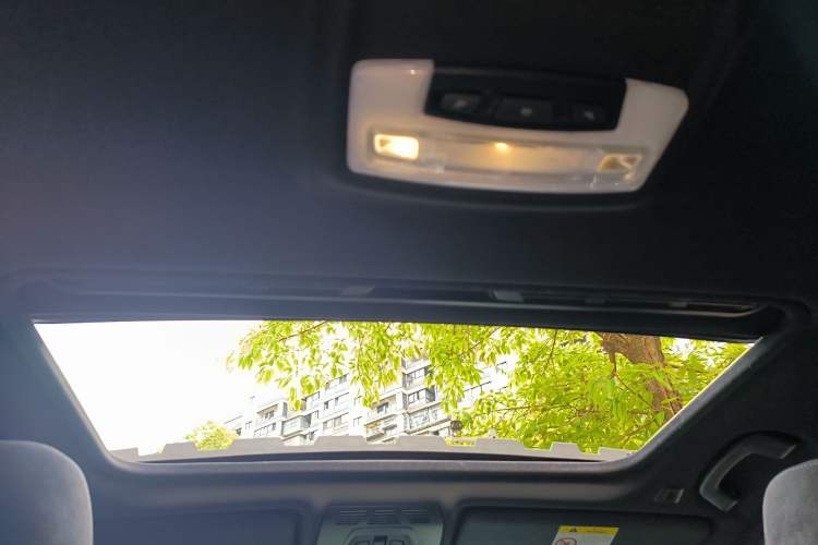 Used BMW 3 Series 2017 320i M Sport Headliner